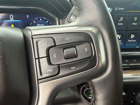 Used 2025 Chevrolet Silverado 1500 LT RWD image 9