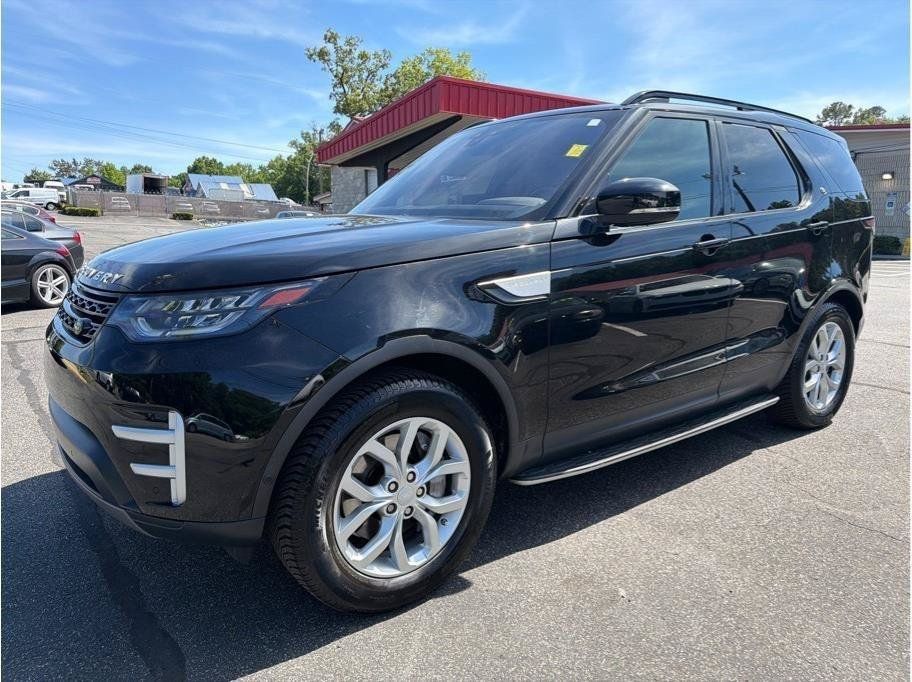Used 2019 Land Rover Discovery SE AWD/4WD image 3