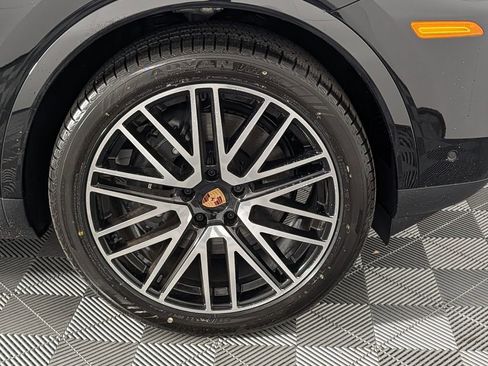 New 2026 Porsche Cayenne Coupe image 14