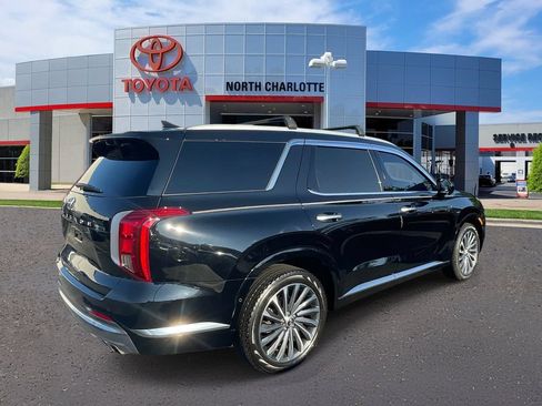 Used 2023 Hyundai Palisade Calligraphy w/ Cargo Package FWD image 7