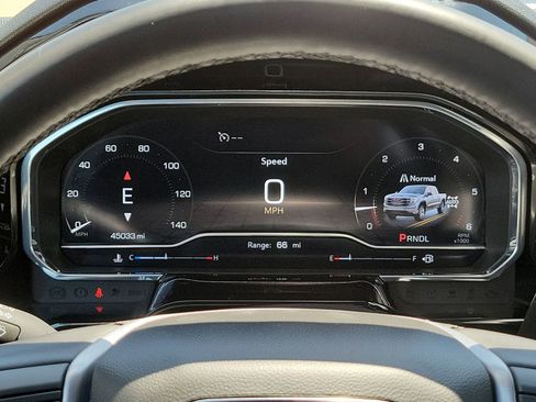 Certified 2024 GMC Sierra 1500 SLT AWD/4WD image 12