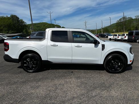 New 2026 Ford Maverick Lariat w/ Black Appearance Package AWD/4WD image 3