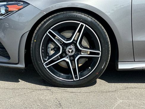 Used 2023 Mercedes-Benz CLA 250 image 32