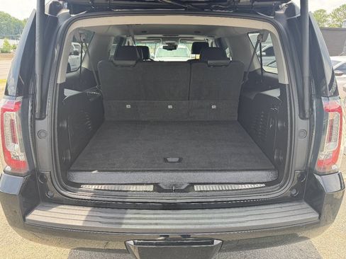 Used 2019 GMC Yukon XL SLT AWD/4WD image 17