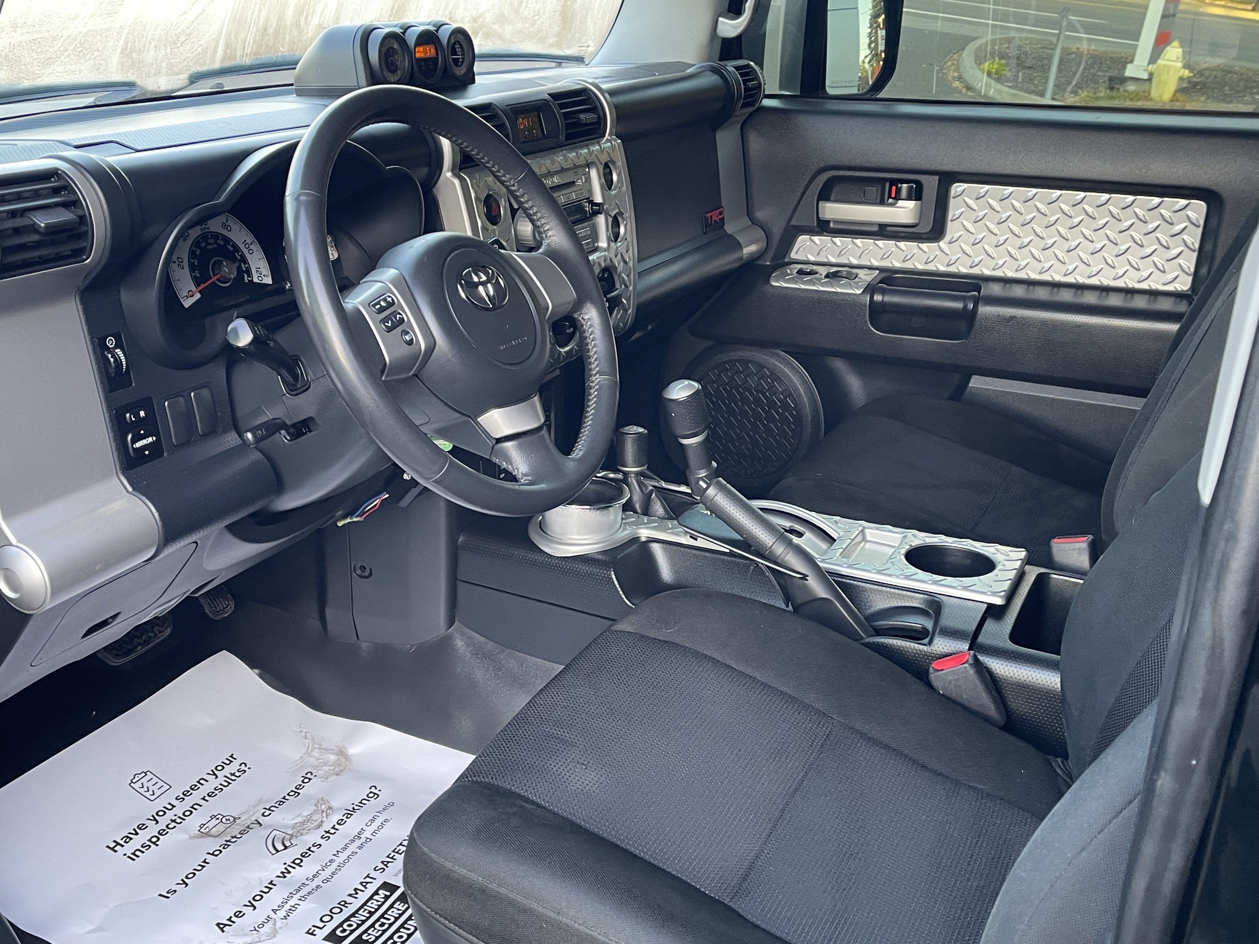 Used 2007 Toyota FJ Cruiser 4WD image 12