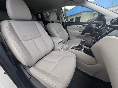 Used 2020 Nissan Rogue Sport SL FWD image 7