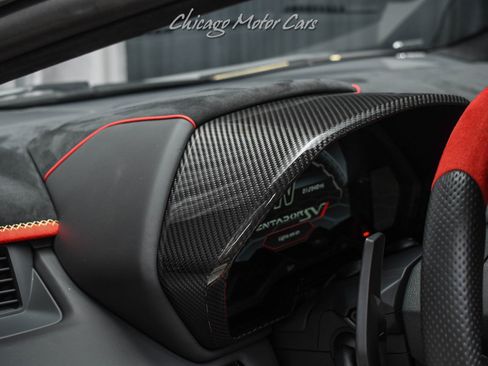 Used 2019 Lamborghini Aventador SVJ AWD/4WD image 11