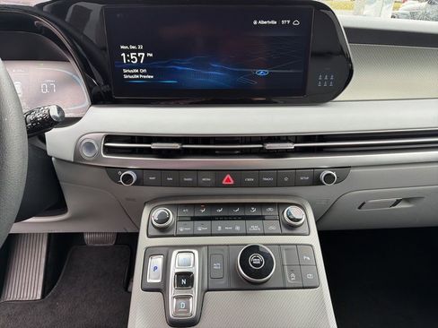 Used 2023 Hyundai Palisade SE image 40