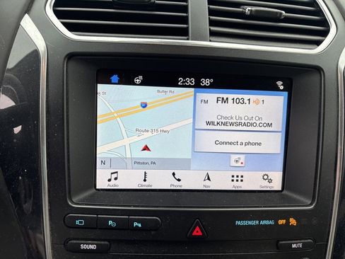 Used 2019 Ford Explorer Platinum image 20