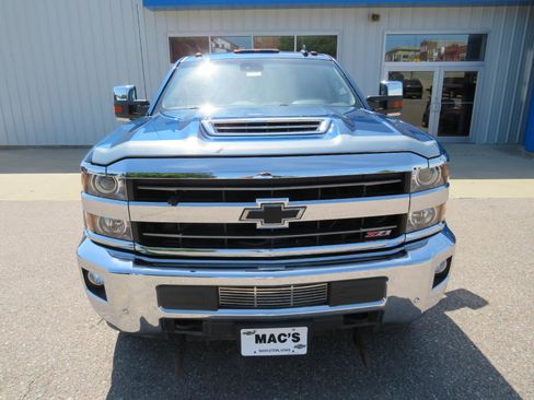 Used 2019 Chevrolet Silverado 2500 LTZ w/ Duramax Plus Package image 17