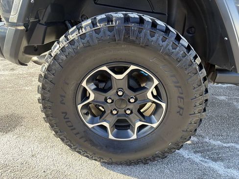 Used 2022 Jeep Wrangler Unlimited Rubicon 4xe w/ Cold Weather Group AWD/4WD image 32