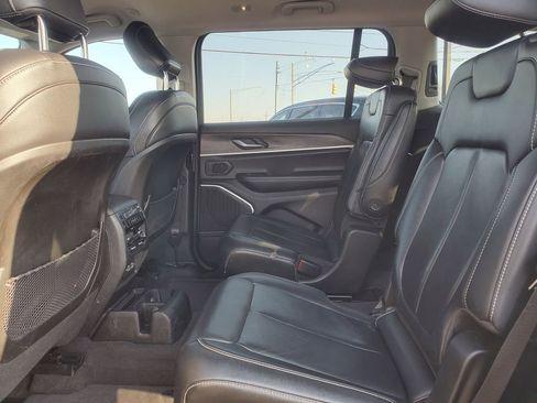 Used 2022 Jeep Grand Cherokee L Limited image 38