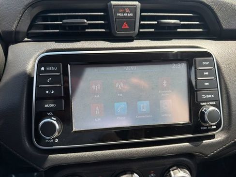 Used 2021 Nissan Versa S FWD image 15