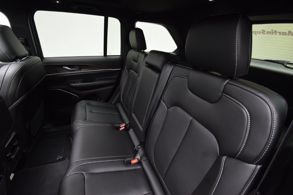 New 2026 Jeep Grand Cherokee Limited AWD/4WD image 29