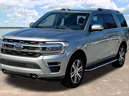 Used 2022 Ford Expedition Limited AWD/4WD image 2