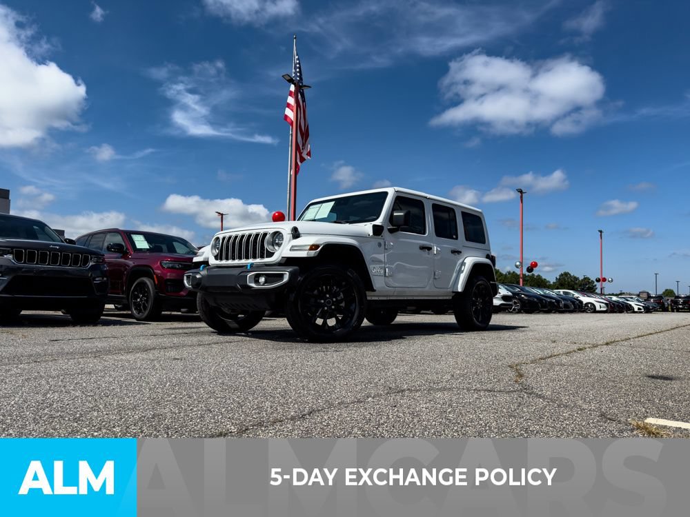 Used 2024 Jeep Wrangler Unlimited Sahara AWD/4WD image 3