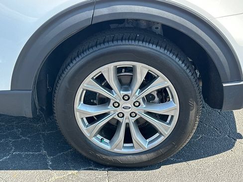 Certified 2023 Ford Explorer Limited AWD/4WD image 20