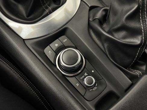 Used 2020 MAZDA MX-5 Miata Grand Touring image 19