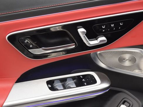 Used 2025 Mercedes-Benz CLE 53 AMG 4MATIC Cabriolet image 21