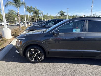 Used 2023 Kia Niro EX
