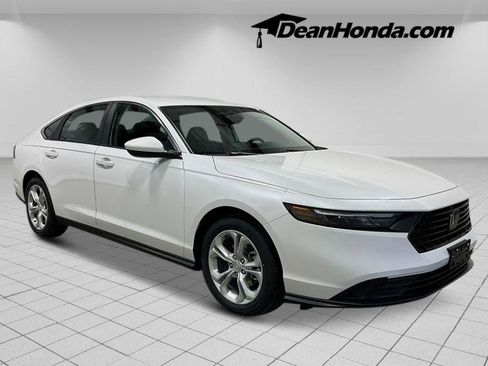 New 2025 Honda Accord LX image 8