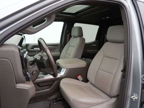 Used 2023 Chevrolet Silverado 1500 LTZ w/ LTZ Premium Package image 13