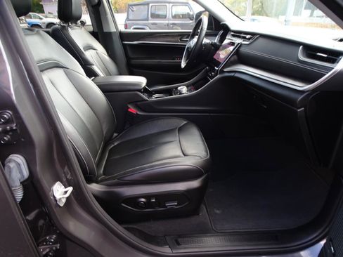 Used 2021 Jeep Grand Cherokee L Limited image 18