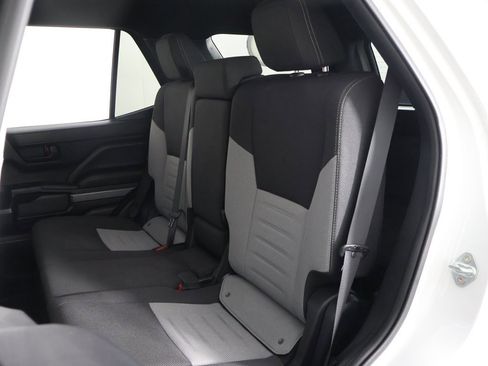 Used 2025 Toyota 4Runner TRD Off-Road image 29