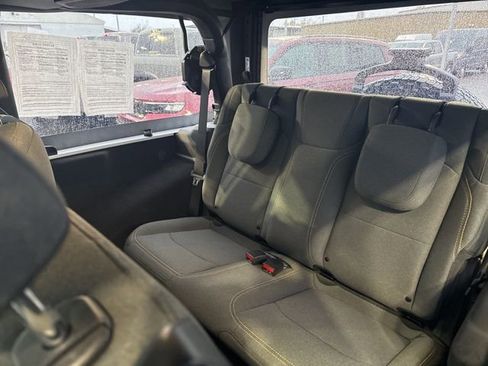 Used 2025 Jeep Wrangler Sport image 15