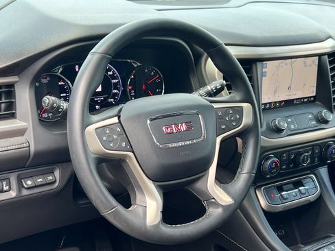Certified 2023 GMC Acadia Denali w/ Denali Ultimate Package FWD image 2