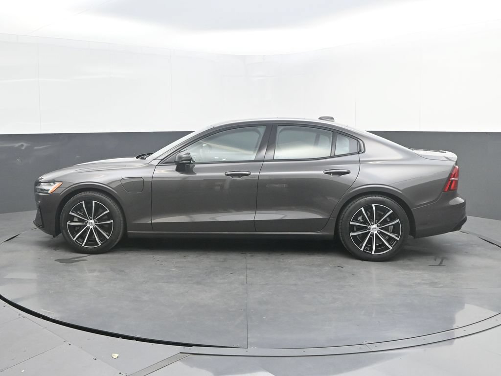 Used 2024 Volvo S60 T8 Plus AWD/4WD image 2