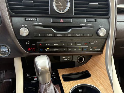 Used 2020 Lexus RX 350L Premium w/ Premium Package image 21