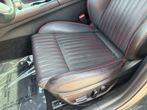 Used 2023 Genesis G70 2.0T w/ Sport Prestige Package image 21