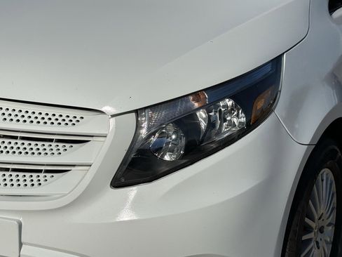 Used 2019 Mercedes-Benz Metris Passenger image 11