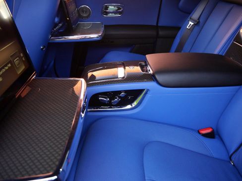 Used 2023 Rolls-Royce Ghost Black Badge w/ Black Badge Ghost Package image 33