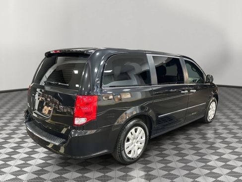 Used 2014 Dodge Grand Caravan American Value Package image 3