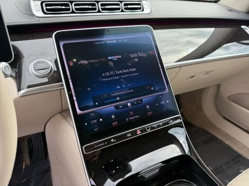 Certified 2022 Mercedes-Benz S 580 4MATIC Sedan w/ Warmth And Comfort Package image 20