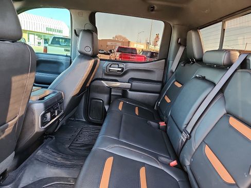 Used 2019 GMC Sierra 1500 AT4 w/ AT4 Premium Package image 9