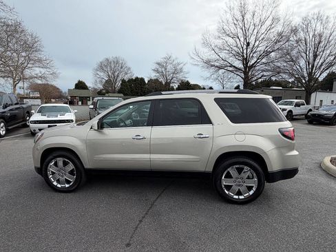 Used 2017 GMC Acadia Limited SLT image 7