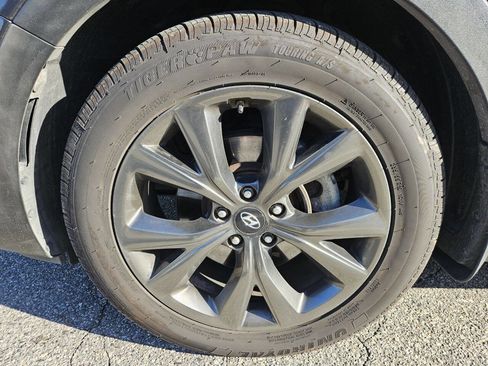 Used 2018 Hyundai Santa Fe Sport image 25