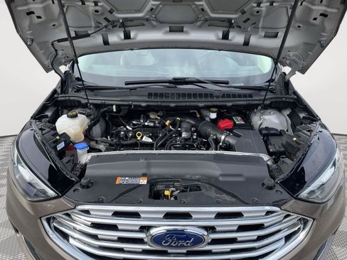 Used 2019 Ford Edge Titanium AWD/4WD image 8