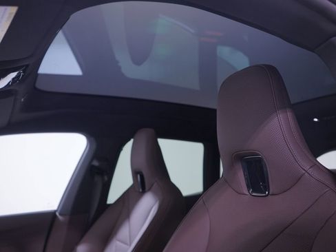 Used 2026 BMW iX xDrive60 image 8