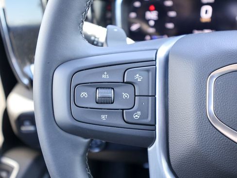 New 2026 GMC Sierra 1500 Elevation image 16