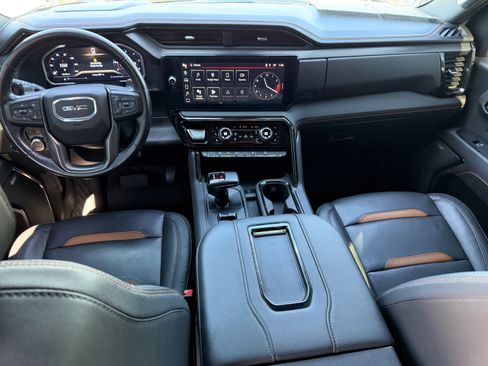 Used 2022 GMC Sierra 1500 AT4 w/ AT4 Preferred Package image 16