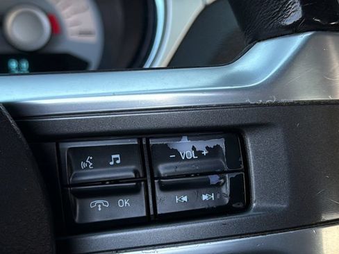 Used 2010 Ford Mustang GT Premium RWD image 21