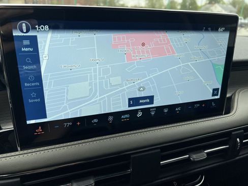 Used 2025 Lincoln Corsair AWD image 26