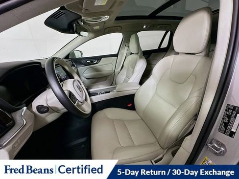 Used 2022 Volvo V60 T5 Cross Country w/ Advanced Package image 23