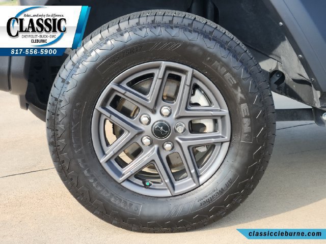 Used 2025 Jeep Wrangler Sport AWD/4WD image 13