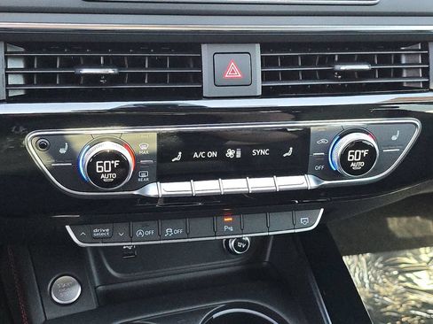 Used 2019 Audi A4 2.0T Premium Plus w/ Premium Plus Package AWD/4WD image 30