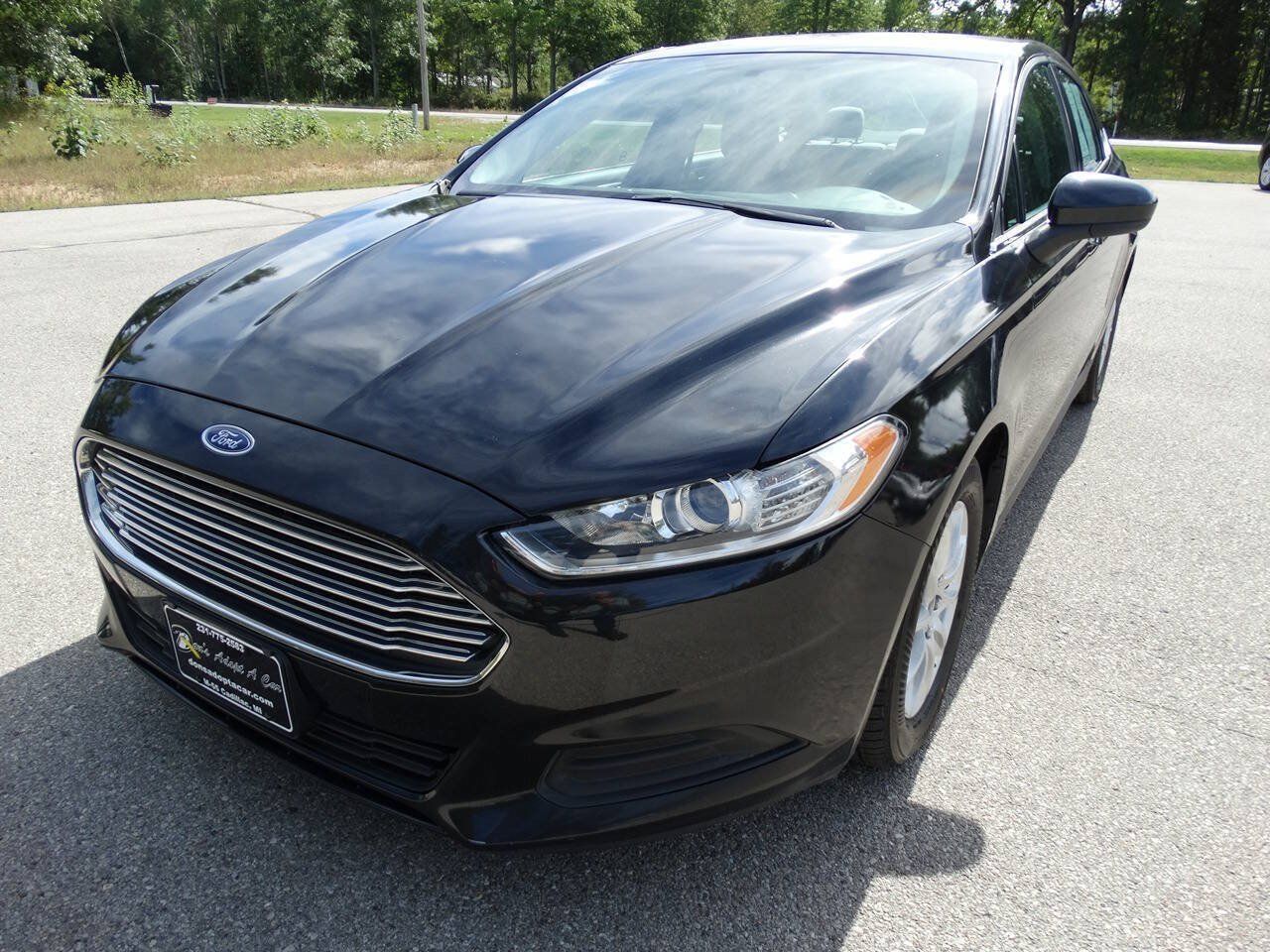 Used 2015 Ford Fusion S FWD image 4